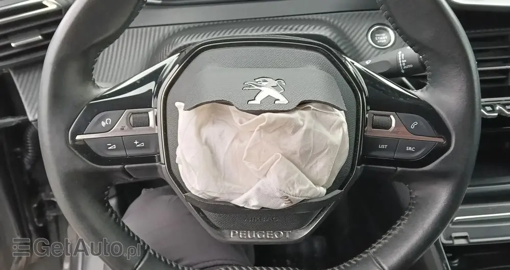 PEUGEOT 208 PureTech 100 Allure Pack