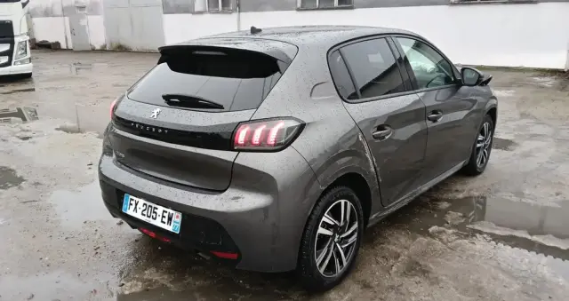 PEUGEOT 208 PureTech 100 Allure Pack