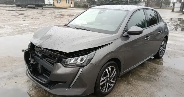 PEUGEOT 208 PureTech 100 Allure Pack