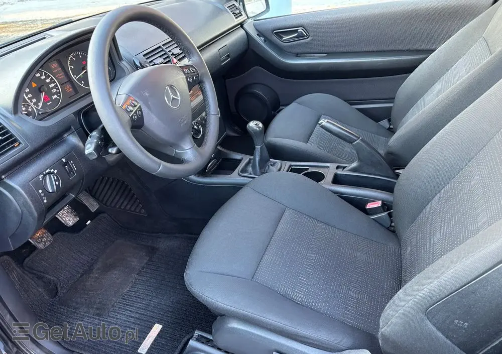 MERCEDES-BENZ Klasa A 160 BlueEFFICIENCY Elegance Special Edition