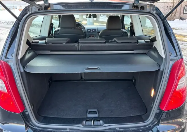 MERCEDES-BENZ Klasa A 160 BlueEFFICIENCY Elegance Special Edition