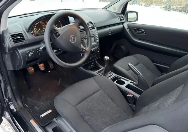 MERCEDES-BENZ Klasa A 160 BlueEFFICIENCY Elegance Special Edition