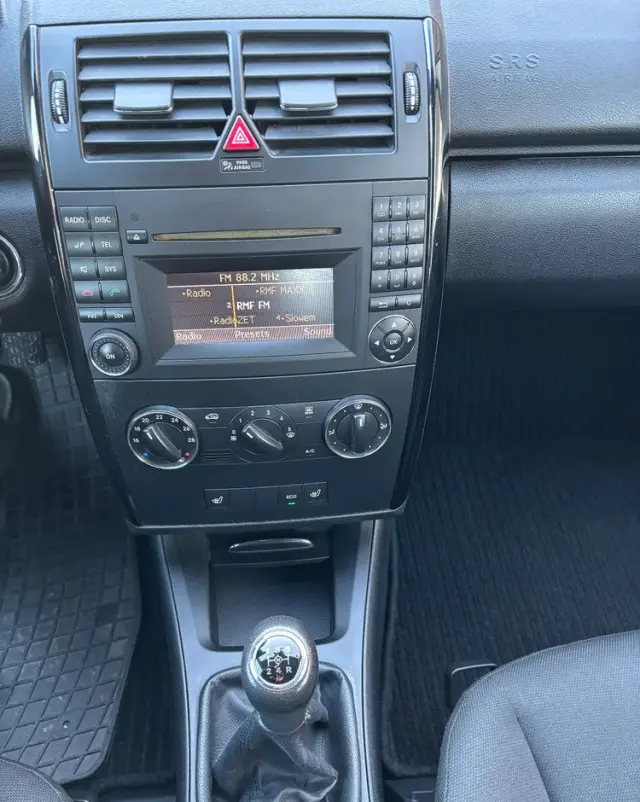 MERCEDES-BENZ Klasa A 160 BlueEFFICIENCY Elegance Special Edition