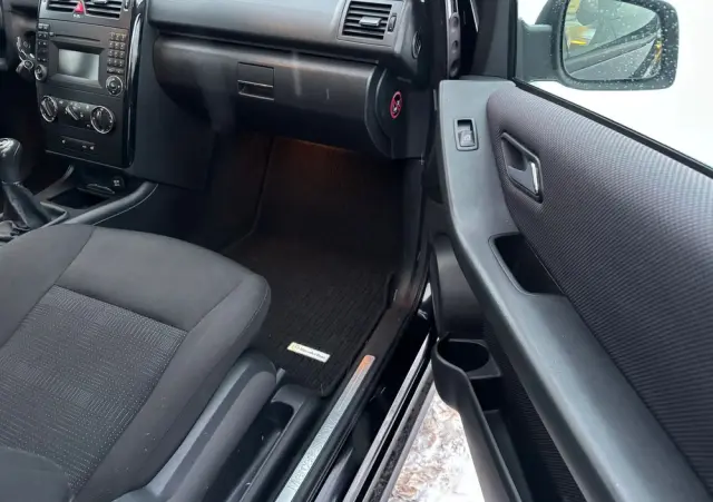 MERCEDES-BENZ Klasa A 160 BlueEFFICIENCY Elegance Special Edition