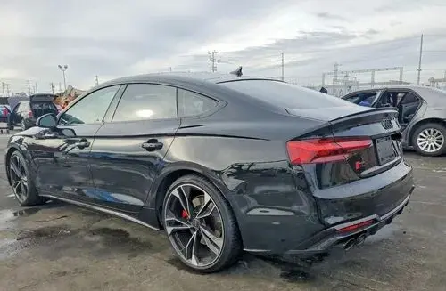AUDI S5 