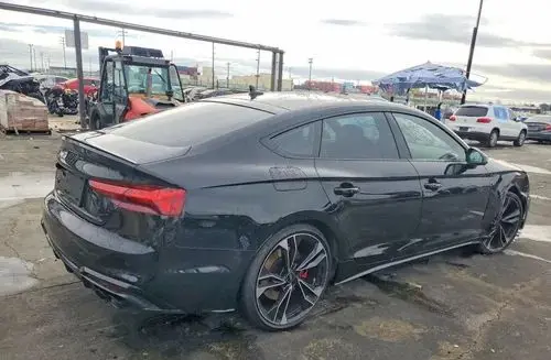 AUDI S5 