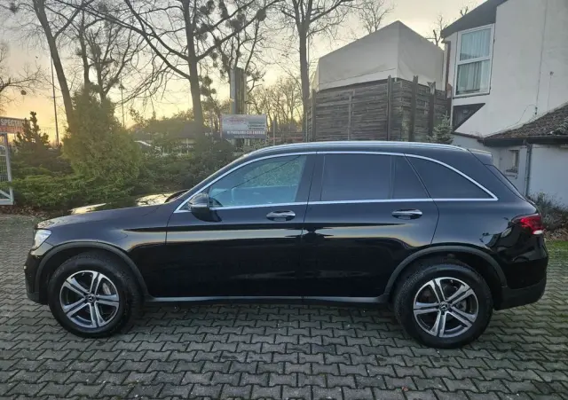 MERCEDES-BENZ GLC 300 e 4-Matic