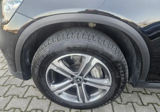 MERCEDES-BENZ GLC 300 e 4-Matic