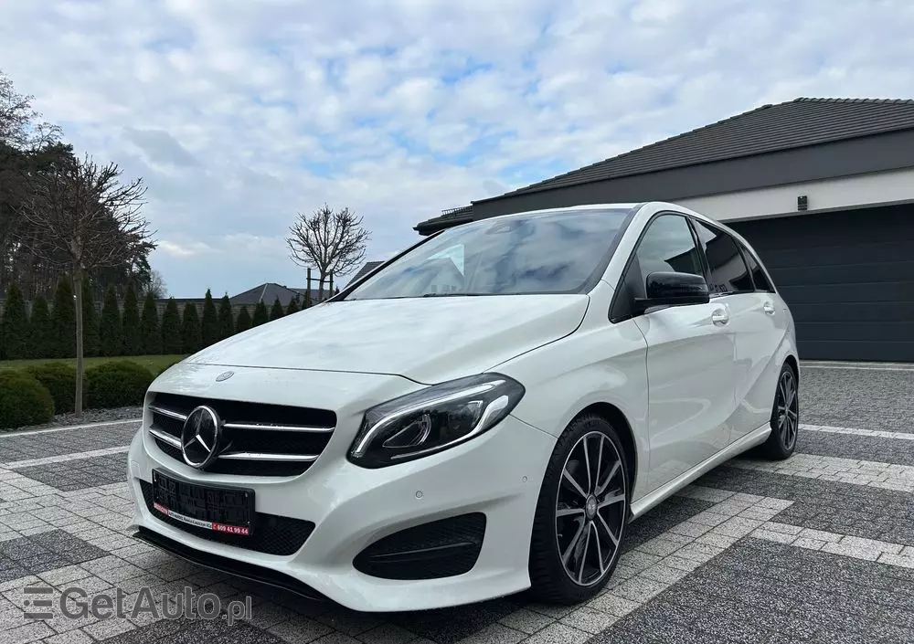 MERCEDES-BENZ Klasa B 180 7G-DCT AMG Line