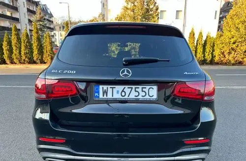 MERCEDES-BENZ GLC 