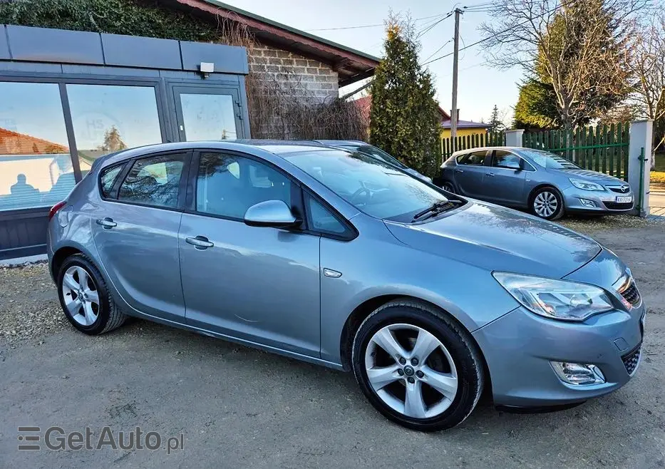 OPEL Astra 1.4 Turbo Exklusiv