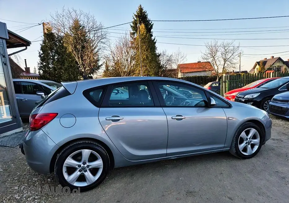 OPEL Astra 1.4 Turbo Exklusiv