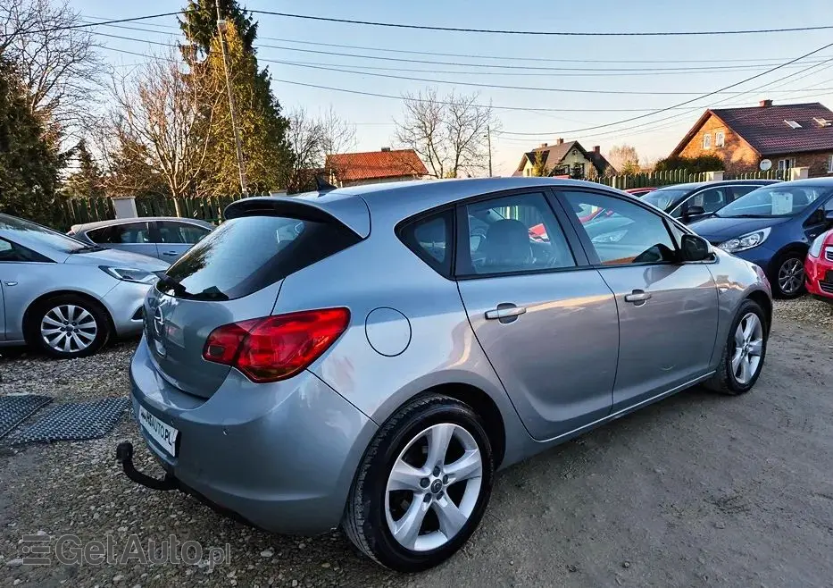 OPEL Astra 1.4 Turbo Exklusiv