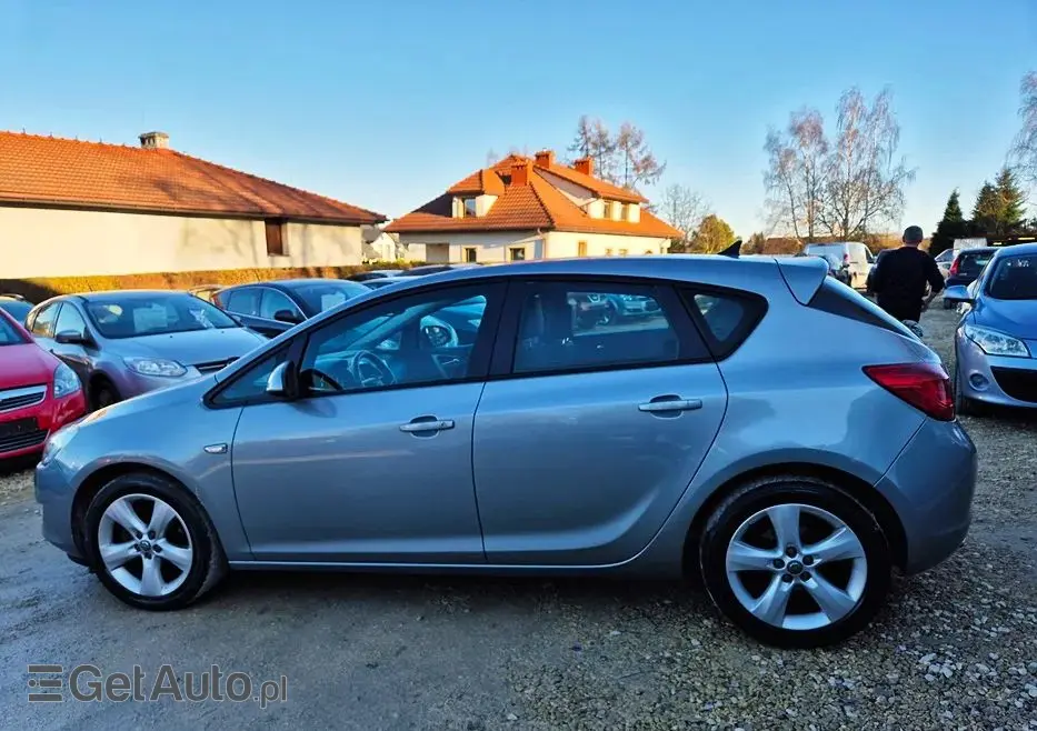 OPEL Astra 1.4 Turbo Exklusiv