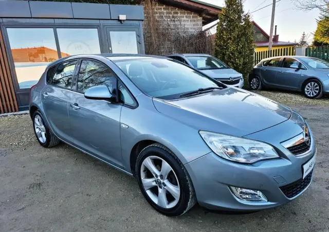 OPEL Astra 1.4 Turbo Exklusiv