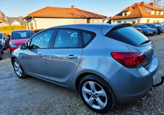 OPEL Astra 1.4 Turbo Exklusiv