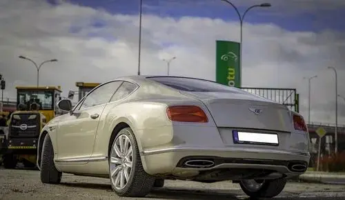 BENTLEY Continental 