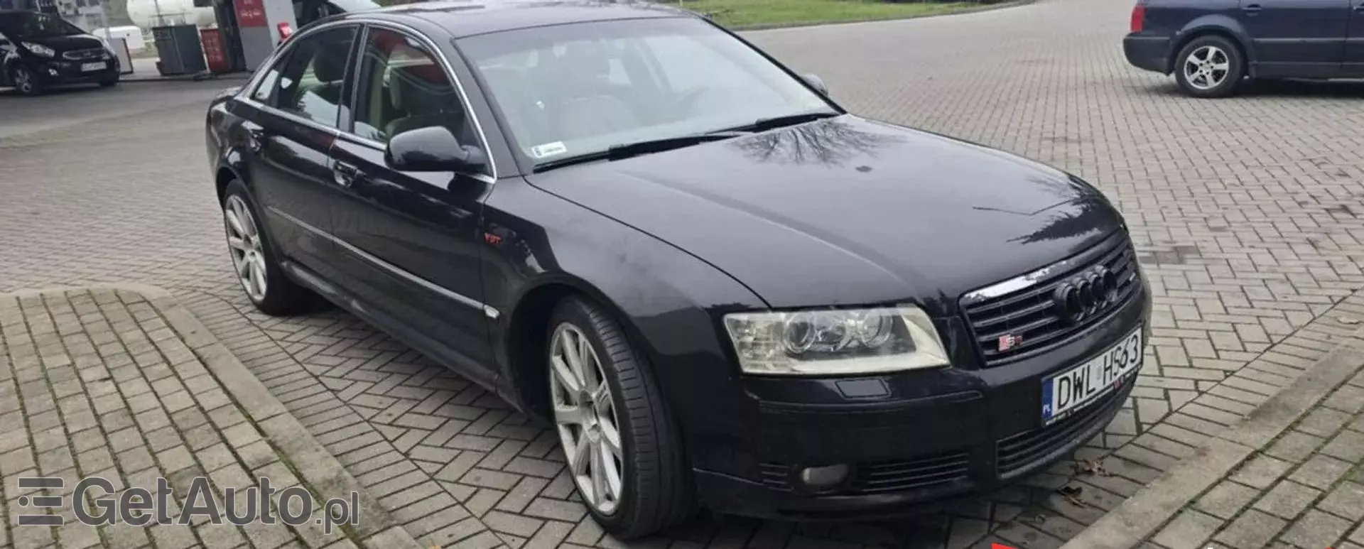 AUDI A8 