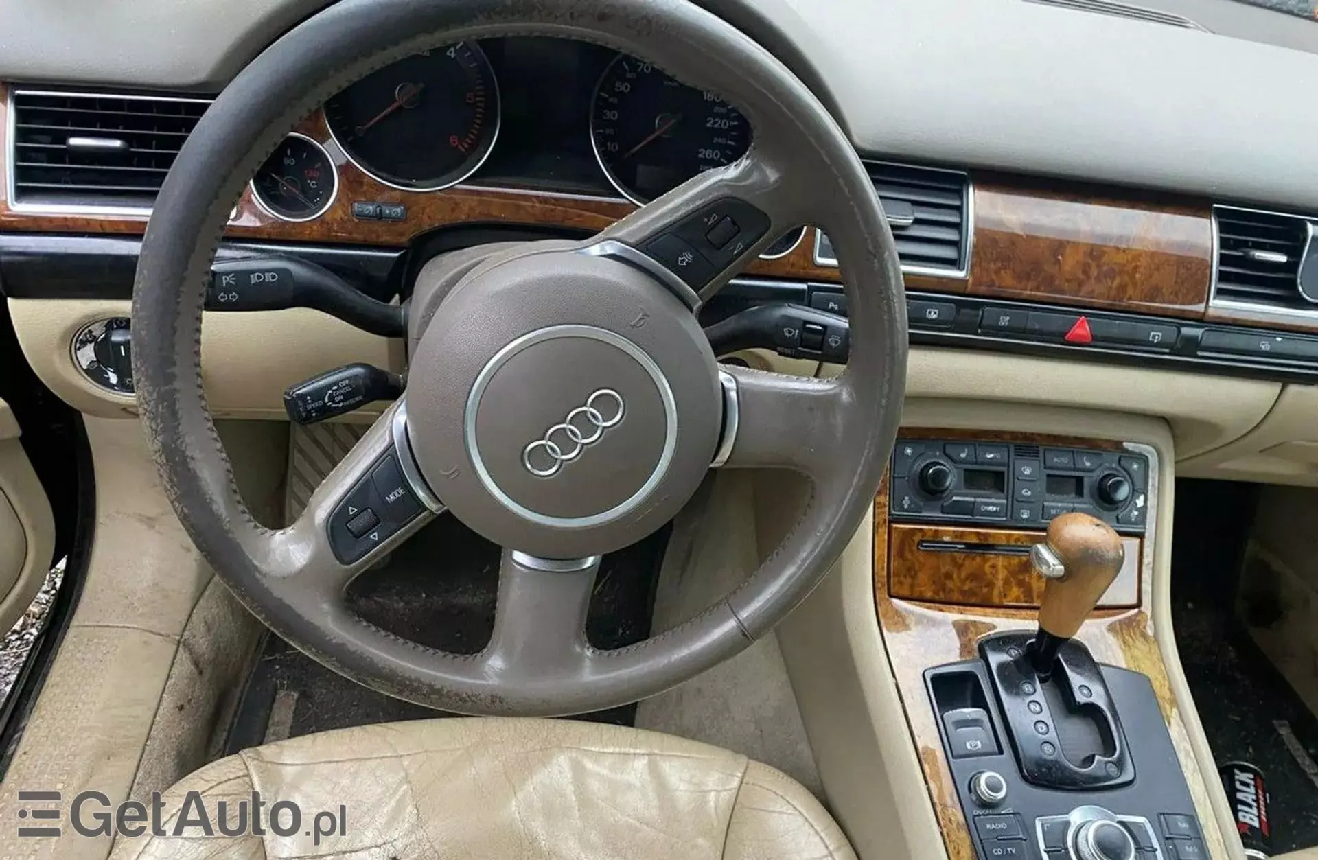 AUDI A8 