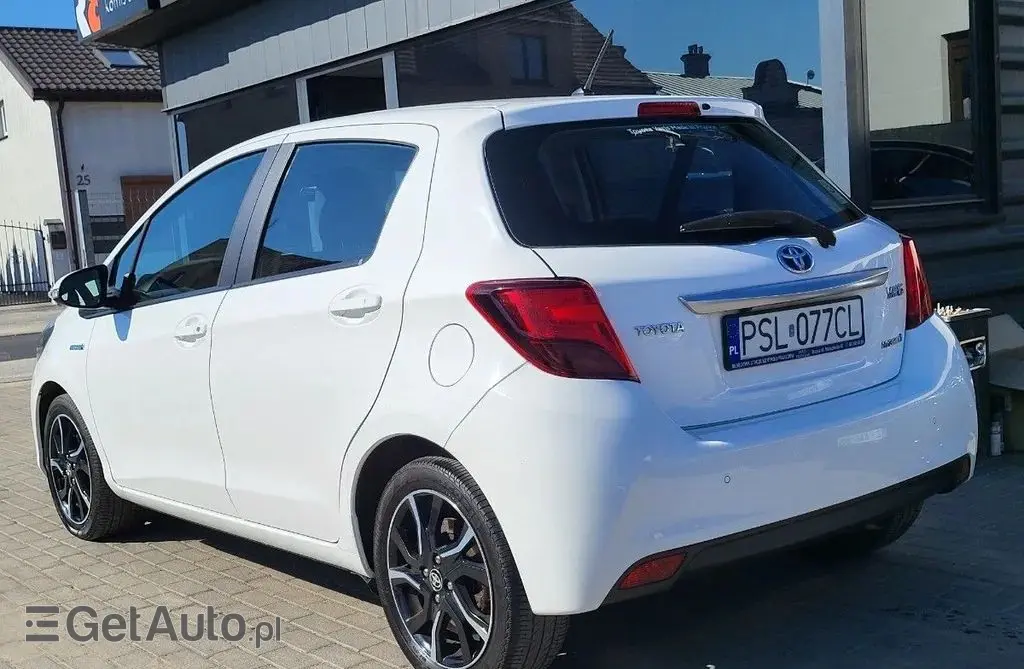 TOYOTA Yaris 