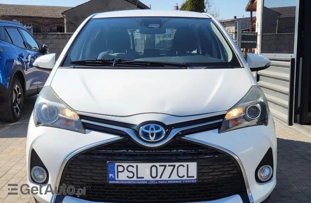 TOYOTA Yaris 