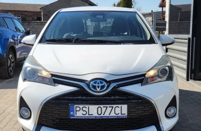 TOYOTA Yaris 