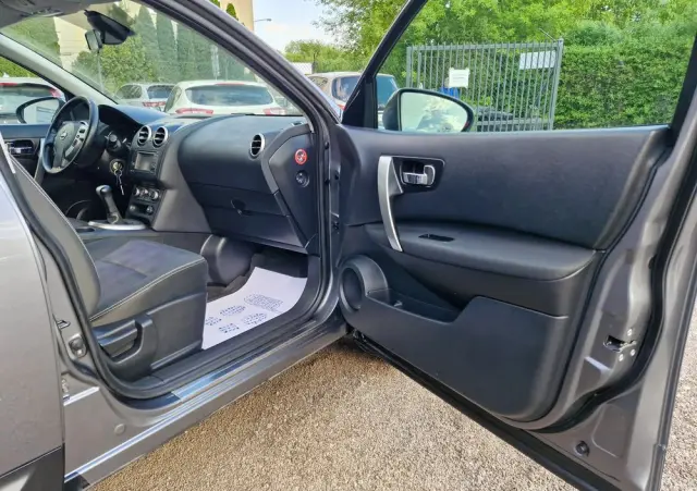 NISSAN Qashqai+2 1.6 Tekna S/S