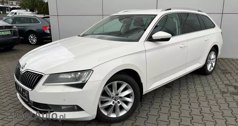 SKODA Superb 2.0 TDI SCR Style DSG