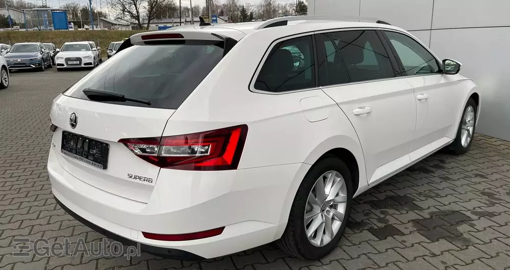 SKODA Superb 2.0 TDI SCR Style DSG