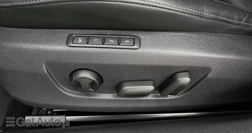 SKODA Superb 2.0 TDI SCR Style DSG