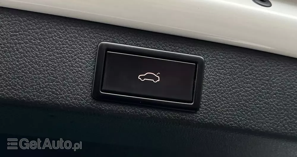 SKODA Superb 2.0 TDI SCR Style DSG