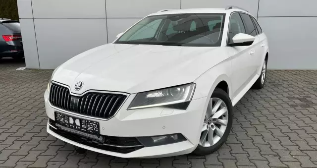 SKODA Superb 2.0 TDI SCR Style DSG
