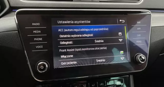 SKODA Superb 2.0 TDI SCR Style DSG