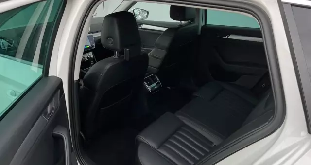 SKODA Superb 2.0 TDI SCR Style DSG