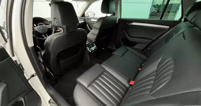 SKODA Superb 2.0 TDI SCR Style DSG