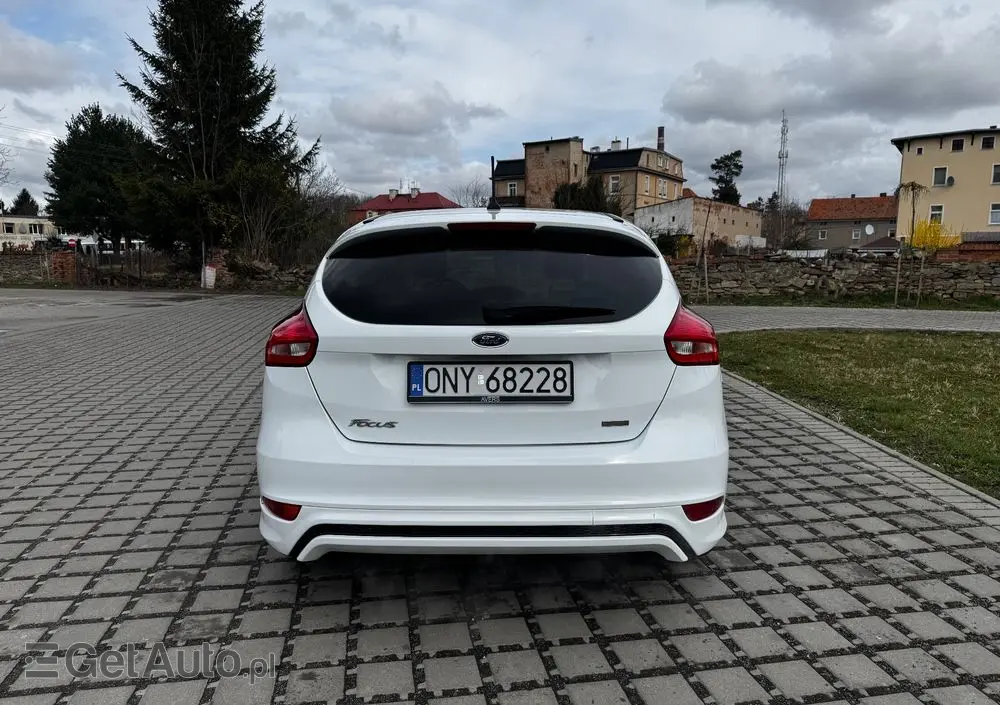 FORD Focus 1.0 EcoBoost Start-Stopp-System ST-LINE