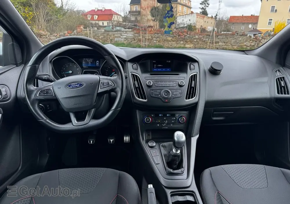 FORD Focus 1.0 EcoBoost Start-Stopp-System ST-LINE