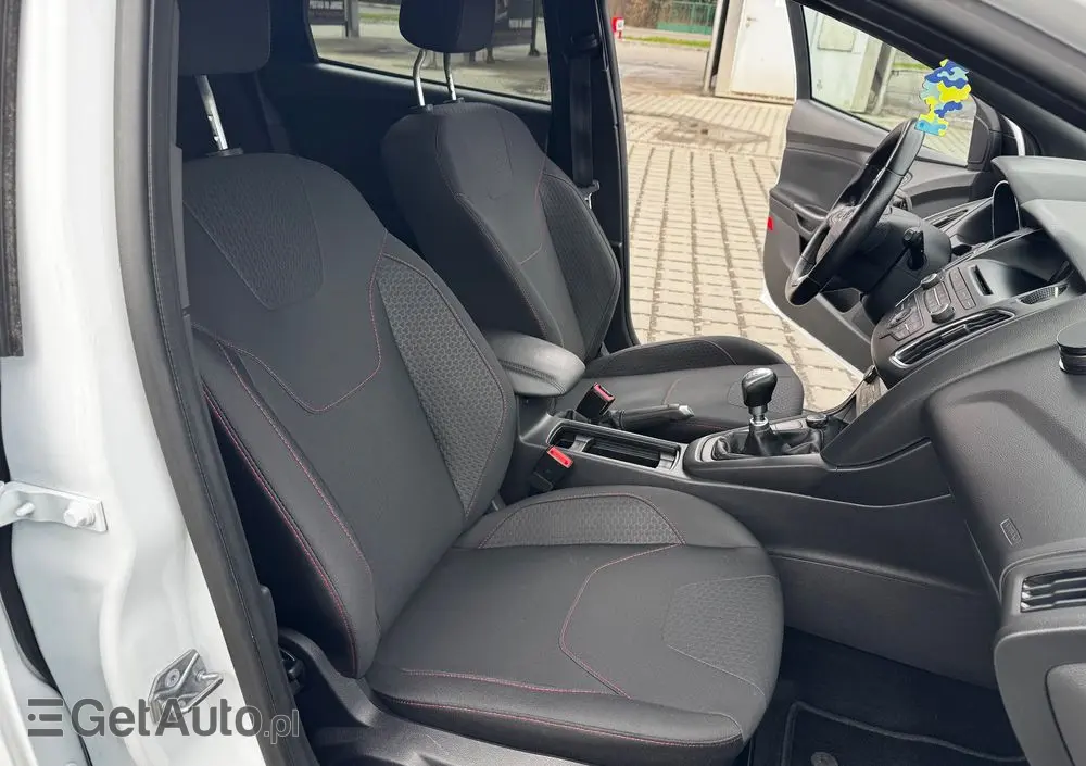 FORD Focus 1.0 EcoBoost Start-Stopp-System ST-LINE