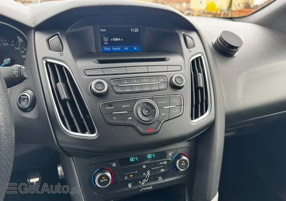 FORD Focus 1.0 EcoBoost Start-Stopp-System ST-LINE