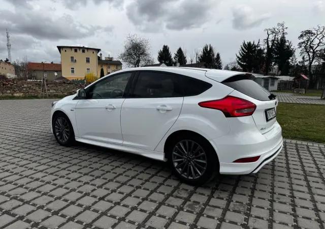 FORD Focus 1.0 EcoBoost Start-Stopp-System ST-LINE