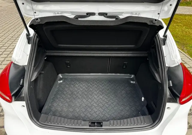 FORD Focus 1.0 EcoBoost Start-Stopp-System ST-LINE