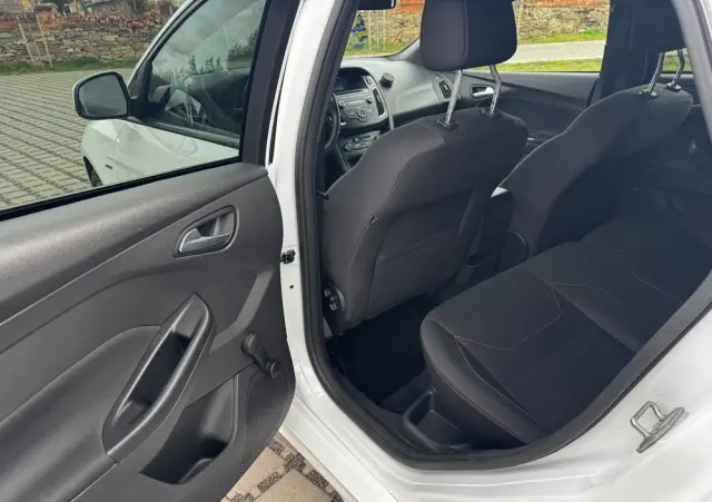 FORD Focus 1.0 EcoBoost Start-Stopp-System ST-LINE