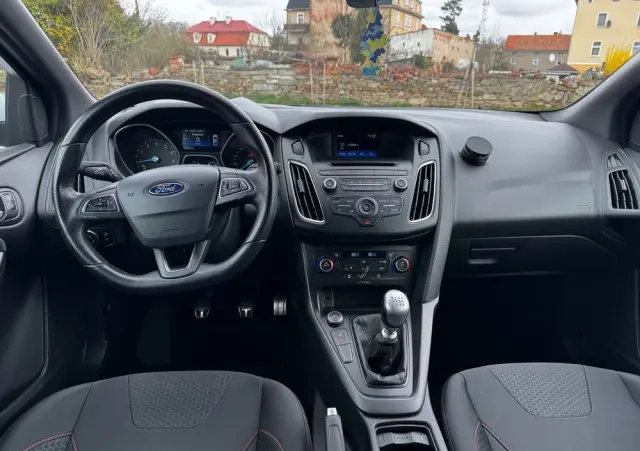 FORD Focus 1.0 EcoBoost Start-Stopp-System ST-LINE