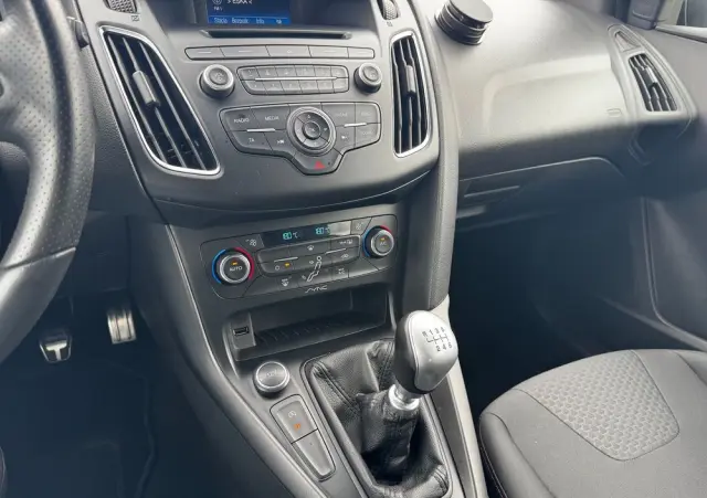 FORD Focus 1.0 EcoBoost Start-Stopp-System ST-LINE