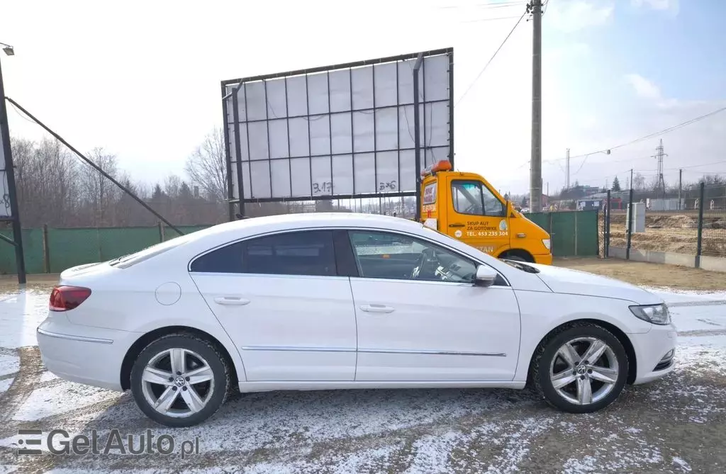 VOLKSWAGEN Passat CC 