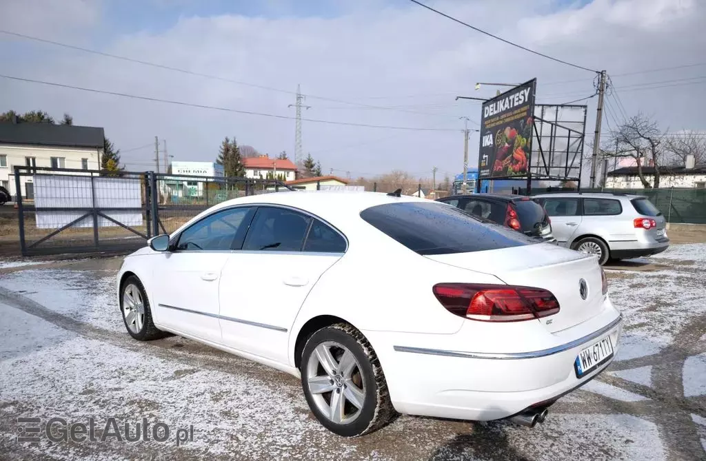 VOLKSWAGEN Passat CC 