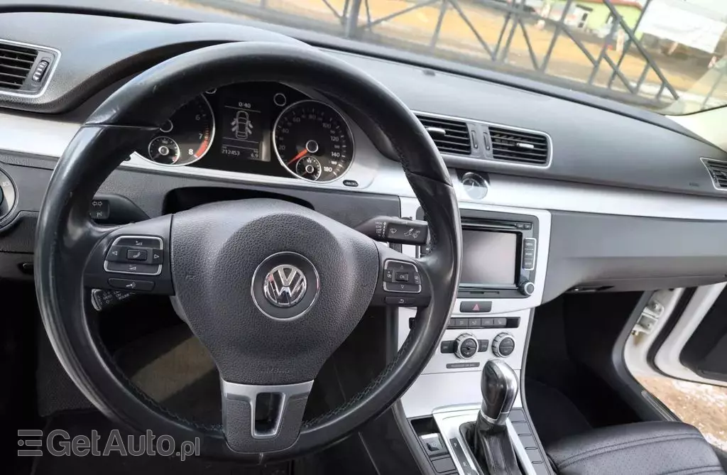 VOLKSWAGEN Passat CC 