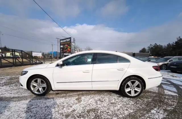 VOLKSWAGEN Passat CC 