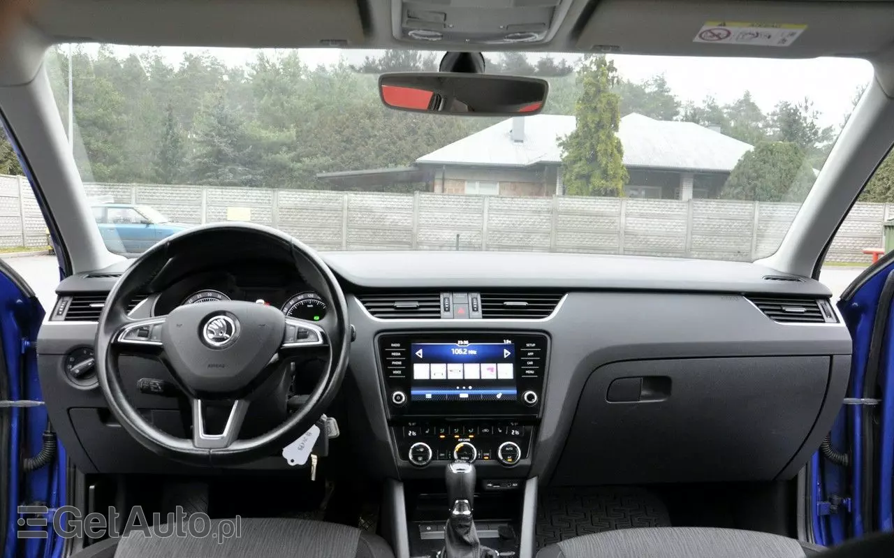 SKODA Octavia Combi 1.6 TDI DSG Style