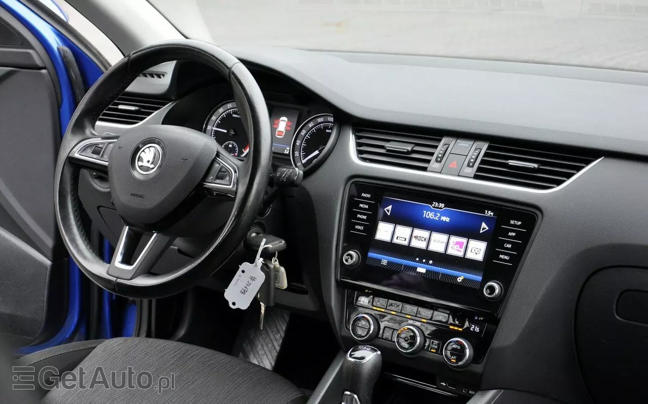 SKODA Octavia Combi 1.6 TDI DSG Style